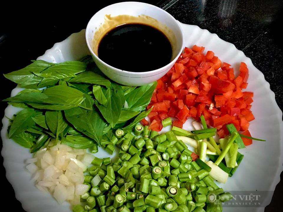 Thịt heo quay làm món này sẽ ngon nhức nách - Ảnh 2.
