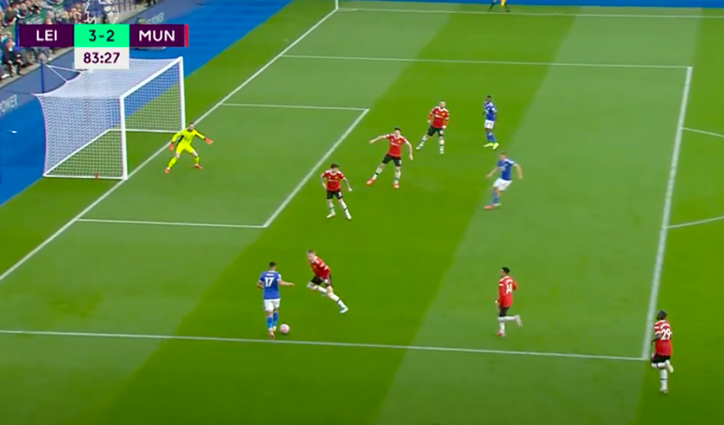 10 lần Harry Maguire biến thành gã hề và &quot;thánh bóp team&quot; - Ảnh 10.