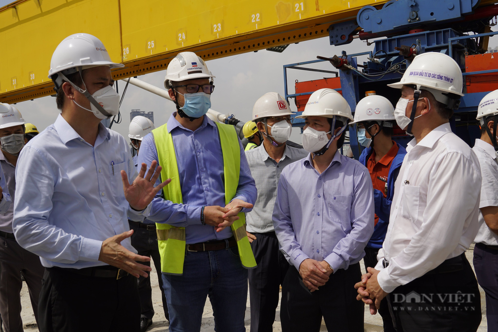 TP.HCM: Đẩy nhanh tiến độ đầu tư công để rút ngắn quá trình “dưỡng thương” sau dịch bệnh - Ảnh 2.