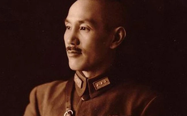 Hé lộ bản giao kèo “định mệnh” của Tưởng Giới Thạch - Tống Mỹ Linh - Ảnh 3.
