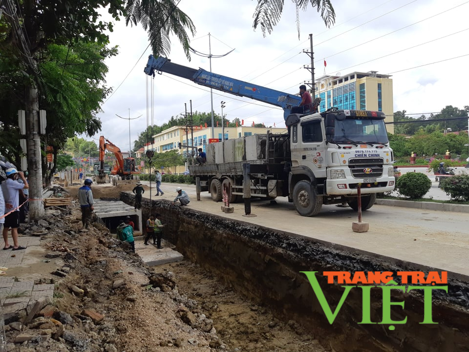 Điện Biên: Dự án trăm tỷ, nỗ lực về đích đúng tiến độ - Ảnh 4. Điện Biên: Dự án trăm tỷ, nỗ lực về đích đúng tiến độ - Ảnh 4.