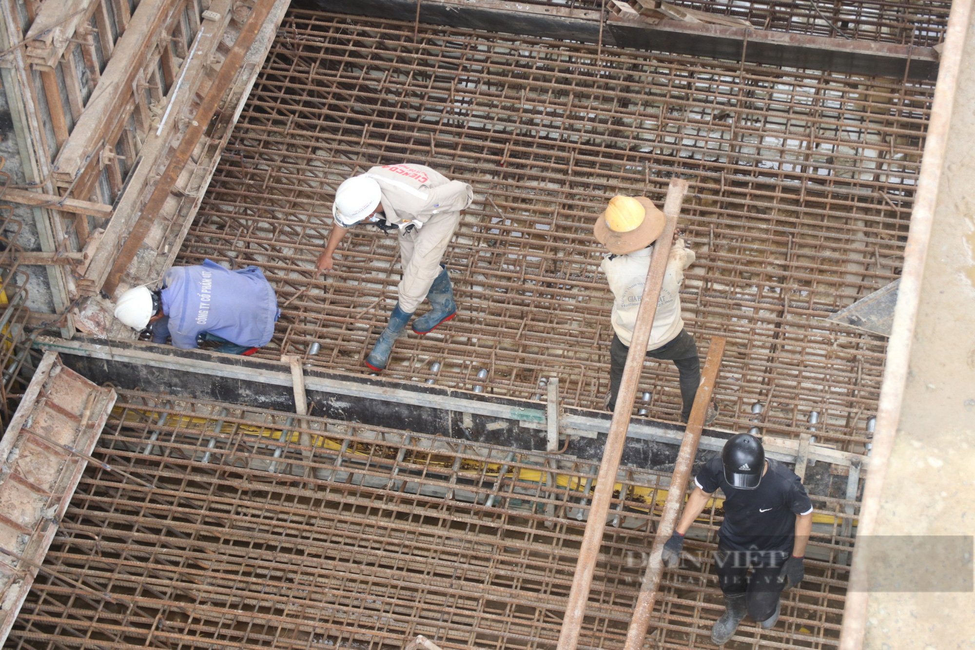 Thi công 3 ca, gấp rút đẩy nhanh tiến độ dự án trăm tỷ tại Đà Nẵng  - Ảnh 6.