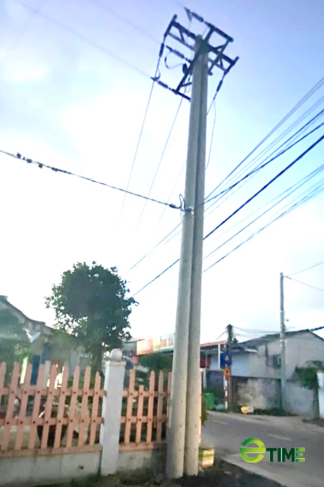 Quảng Ngãi: Cấp, ngành Mộ Đức thiếu hiểu biết, phối hợp vụ dự án Hệ thống điện xóm A? - Ảnh 3. Quảng Ngãi: Cấp, ngành Mộ Đức thiếu hiểu biết, phối hợp vụ dự án Hệ thống điện xóm A? - Ảnh 3.