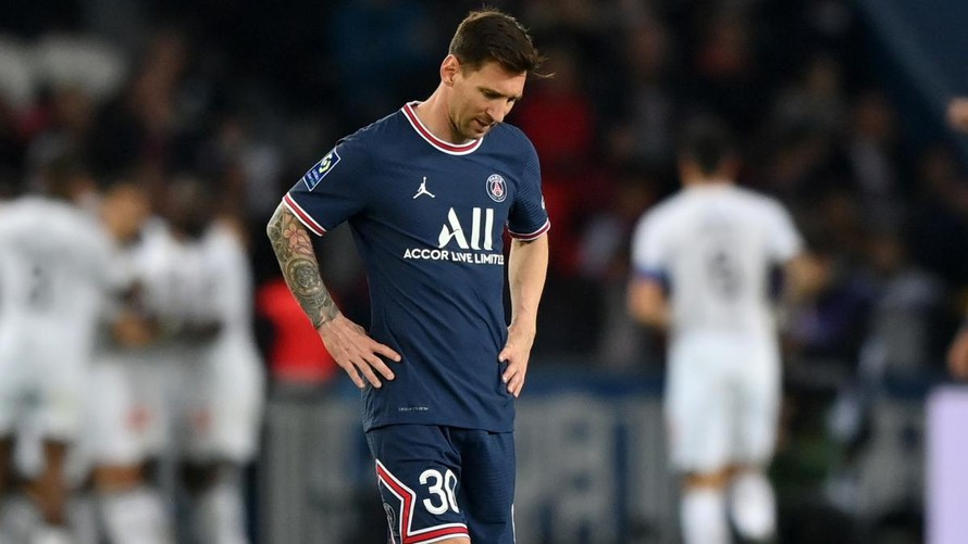 Tin tối (8/11): Chơi trội, CLB Nam Định chiêu mộ tiền đạo ghi bàn ở Europa League - Ảnh 4.