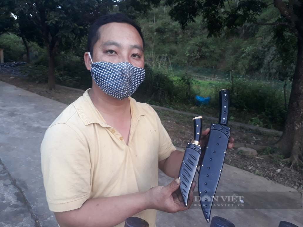 Lai Châu: Rèn ra thứ nhà nào cũng cần, 9X dân tộc Mông thu tiền đều tay - Ảnh 3.