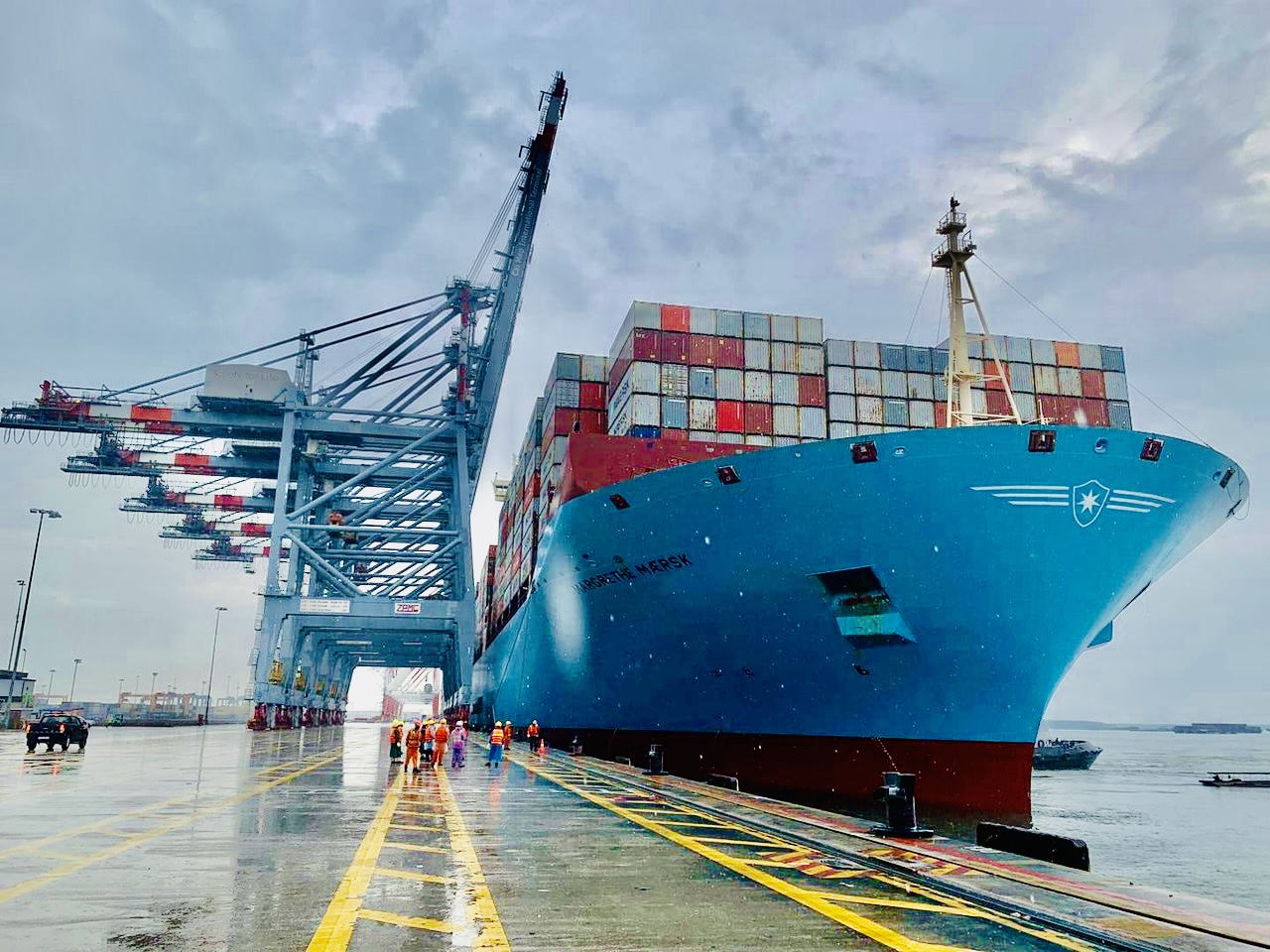 Bà Rịa - Vũng Tàu “bay cao, bay xa”, luôn tạo niềm tin cho nhà đầu tư và nhân dân - Ảnh 3.