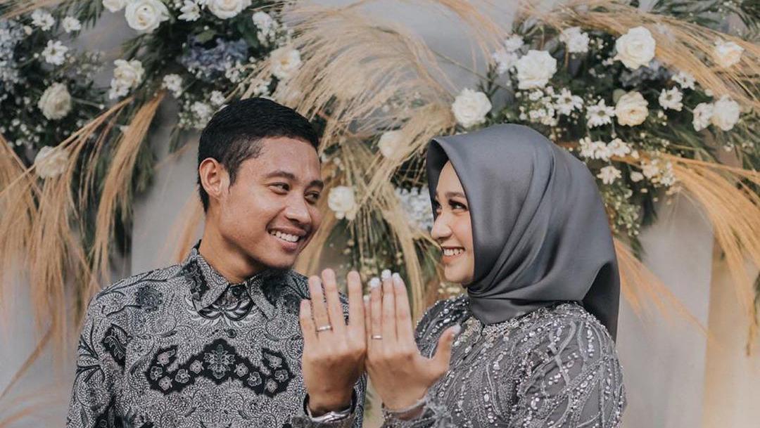 Zahra Hakim: Bà xã xinh đẹp của Evan Dimas - Ảnh 1.