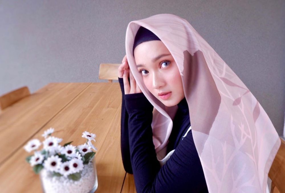 Zahra Hakim: Bà xã xinh đẹp của Evan Dimas - Ảnh 2.