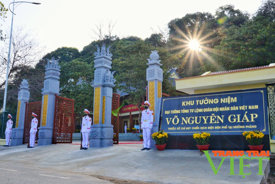 Điện Biên: Tổ chức an vị Tượng thờ Đại tướng Võ Nguyên Giáp tại Mường Phăng - Ảnh 1. Điện Biên: Tổ chức an vị Tượng thờ Đại tướng Võ Nguyên Giáp tại Mường Phăng - Ảnh 1.