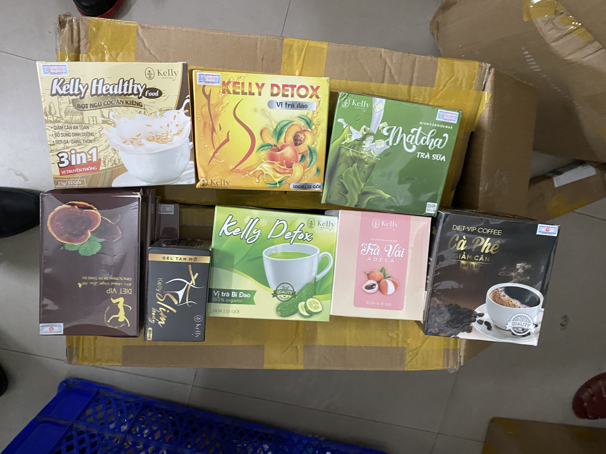 TT-Huế: Phát hiện lượng “khủng” thực phẩm không rõ nguồn gốc tại kho hàng của 2 doanh nghiệp  - Ảnh 3.