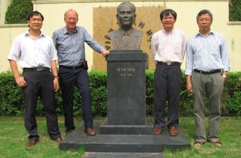GS. Lê Văn Thiêm - người từ bỏ hào quang trời Tây về nước cống hiến cho Tổ quốc - Ảnh 3.