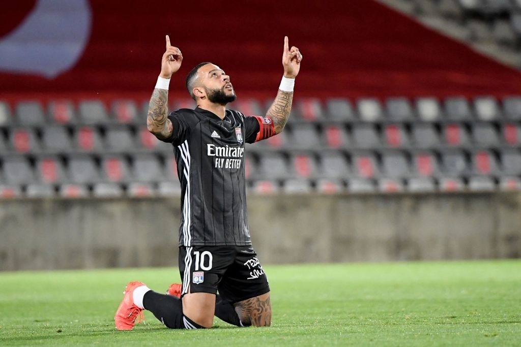 Depay đến Barcelona theo tiếng gọi của Koeman.