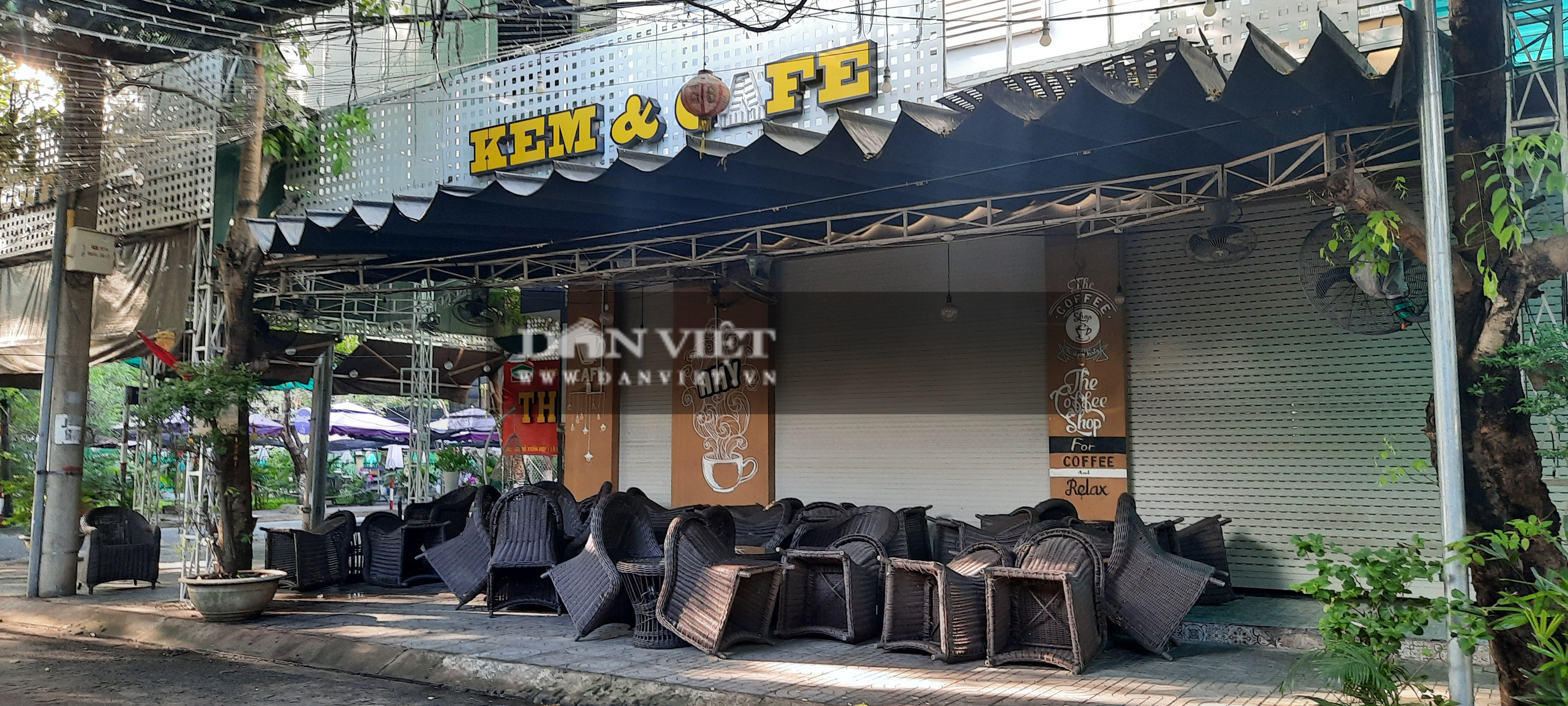 Chùm ảnh: Hàng quán tại TP.HCM chỉ “bán mang về”, “không tiếp khách tại bàn” để chung tay phòng chống dịch COVID- 19 - Ảnh 5.