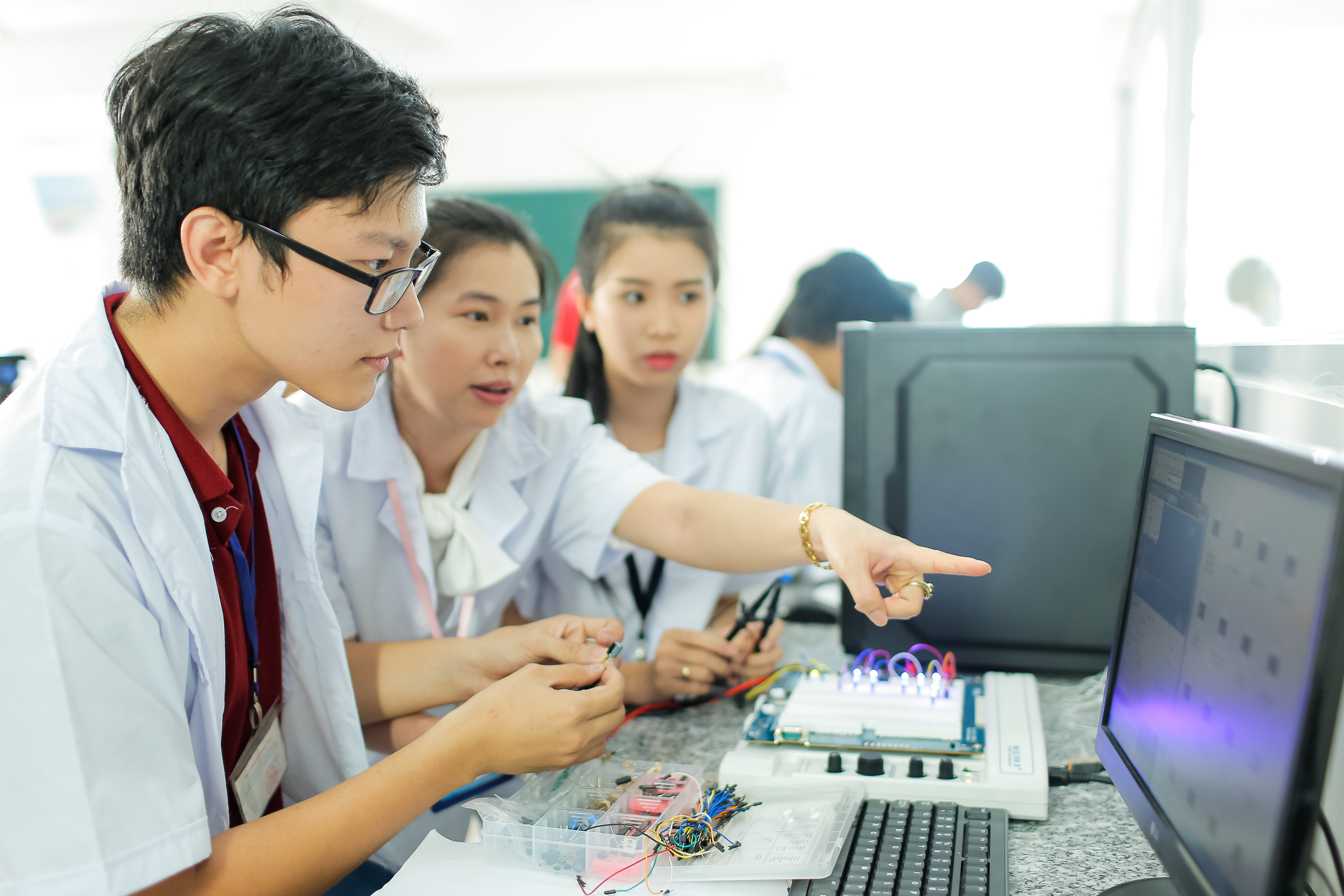 TP.HCM: Trường ĐH đầu tiên công bố điểm chuẩn xét tuyển học bạ - Ảnh 3.