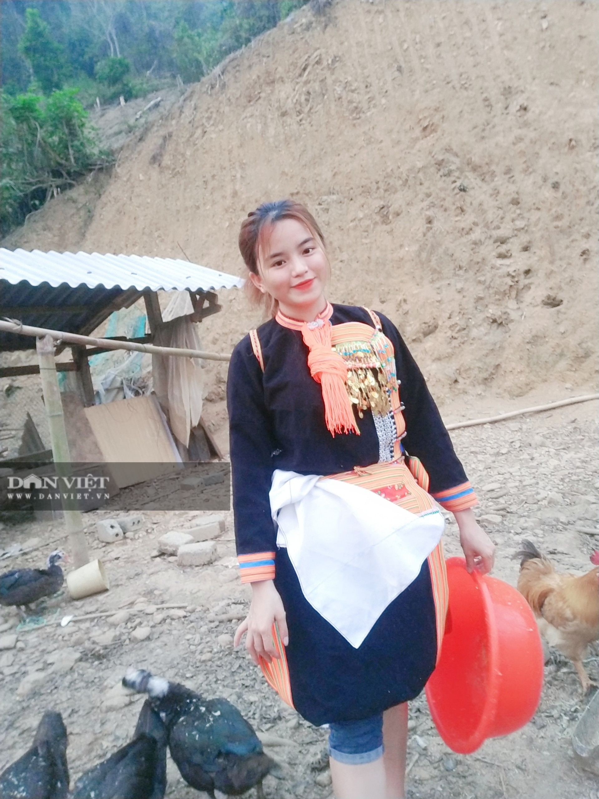 Nữ sinh xinh đẹp trường Dược từng phải trốn nhà vì bị bố mẹ bắt lấy chồng  - Ảnh 2.