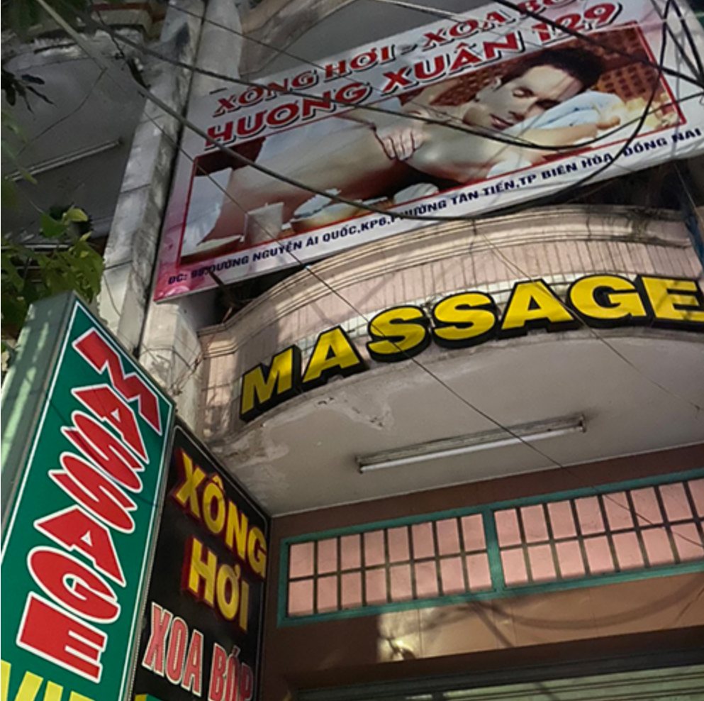 Đồng Nai: Karaoke, massage kích dục bất chấp lệnh cấm, &quot;lén&quot; đón khách giữa dịch Covid-19 - Ảnh 1.
