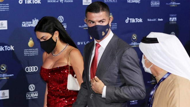 Bạn gái sexy của Ronaldo.
