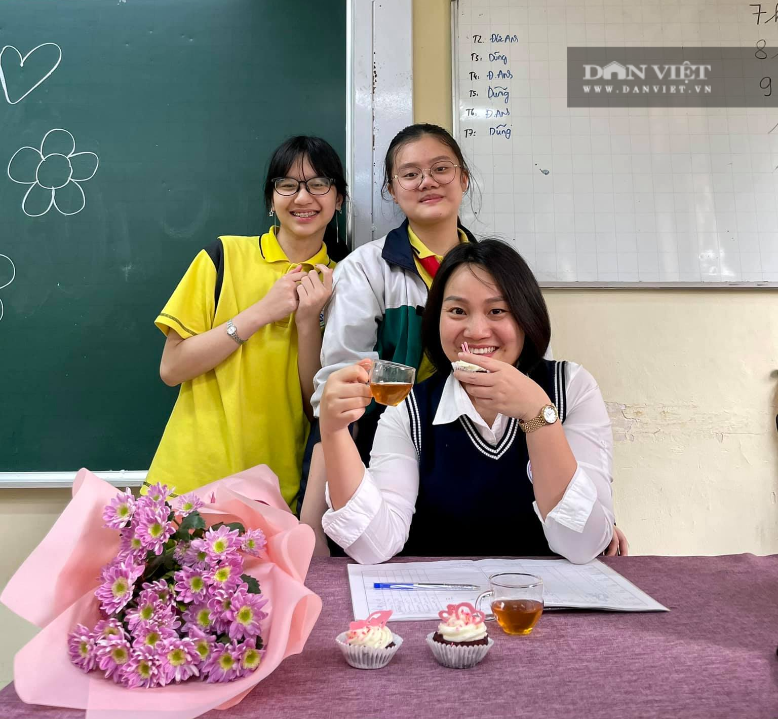 Thích thú với &quot;Lời cô dặn trước lúc đi thi&quot;, chia sẻ suốt 6 năm danh tính tác giả mới được tiết lộ - Ảnh 2.