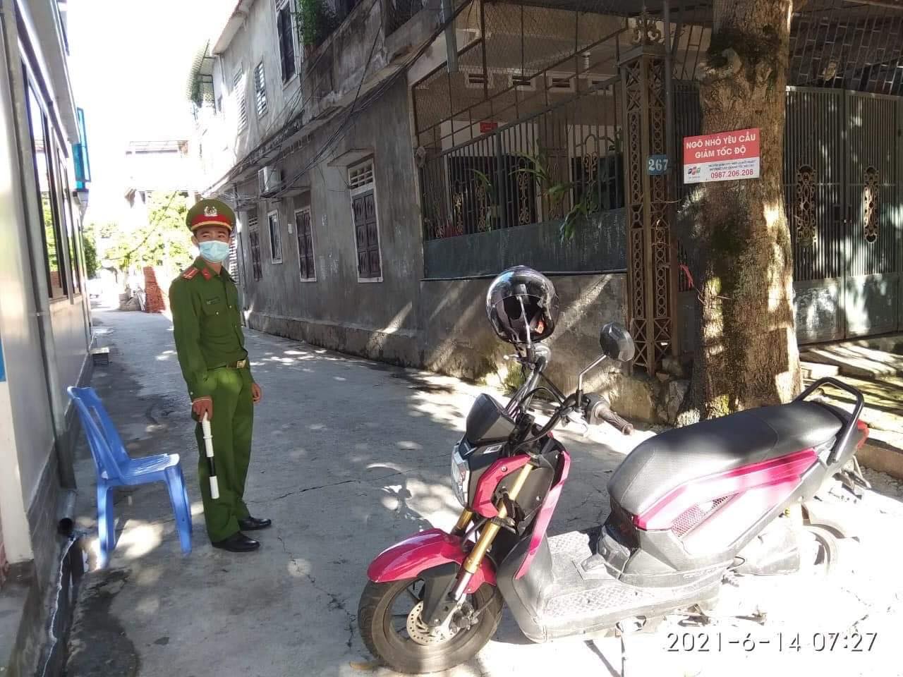 Nghệ An ghi nhận thêm 4 dương tính SARS-CoV-2, Công an điều tra nhiều trang mạng vi phạm luật khám chữa bệnh    - Ảnh 1.