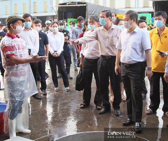 TP.HCM: Phát hiện trường hợp dương tính SARS-CoV-2 tại chợ đầu mối Bình Điền - Ảnh 1.
