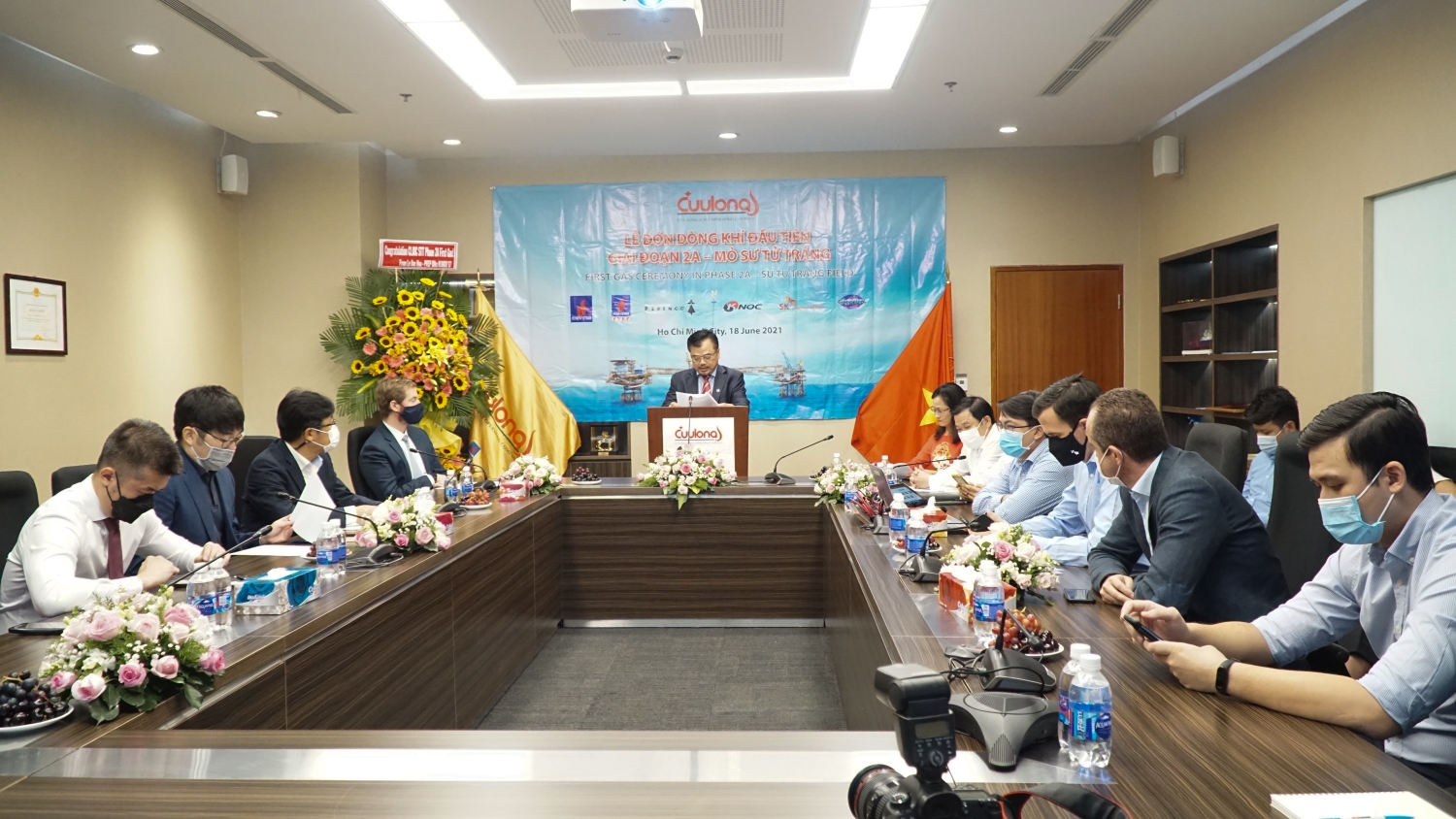 Petrovietnam tổ chức Lễ đón nhận dòng khí đầu tiên Giai đoạn 2A, mỏ Sử Tử Trắng - Ảnh 2.