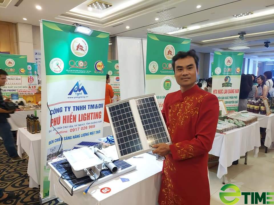 Quảng Nam: “Thần đèn” Phạm Phú Hiển thắp sáng đường quê miền núi - Ảnh 7. Quảng Nam: “Thần đèn” Phạm Phú Hiển thắp sáng đường quê miền núi - Ảnh 7.