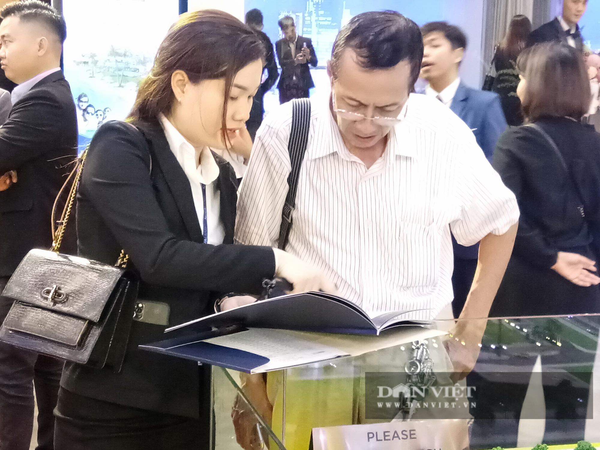 Doanh nghiệp địa ốc âm thầm “săn” quỹ đất mùa dịch - Ảnh 2.