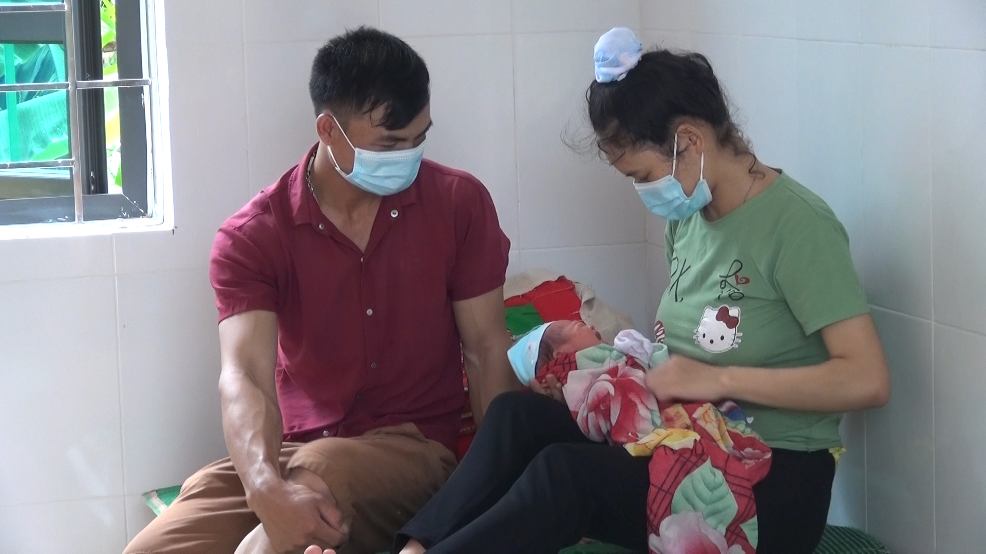 Điện Biên: Bé trai chào đời trong khu cách ly phòng chống Covid -19 - Ảnh 1. Điện Biên: Bé trai chào đời trong khu cách ly phòng chống Covid -19 - Ảnh 1.