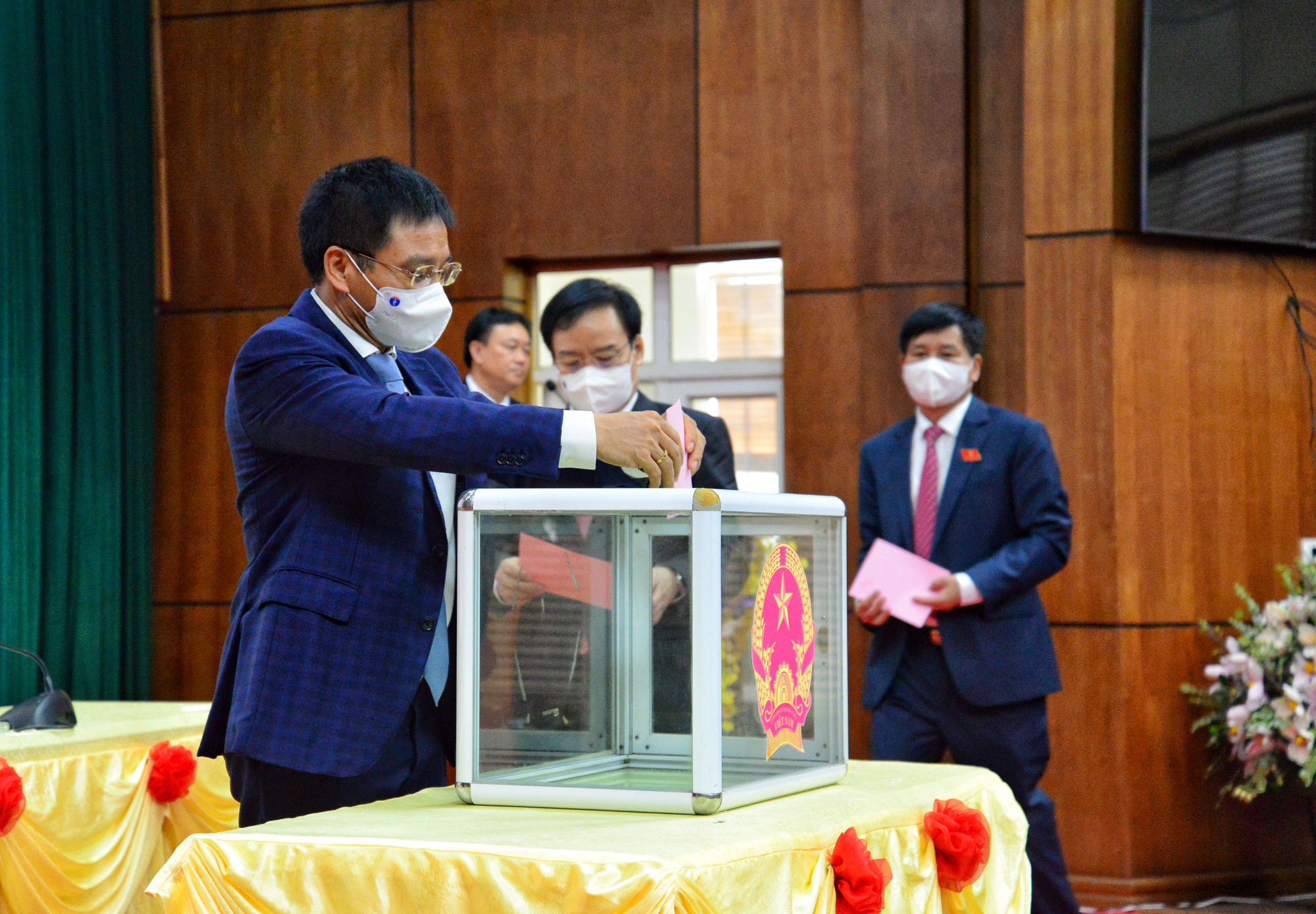 Điện Biên: Các chức danh HĐND, UBND tỉnh nhiệm kỳ 2021-2026 được bầu với số phiếu tuyệt đối - Ảnh 4. Điện Biên: Các chức danh HĐND, UBND tỉnh nhiệm kỳ 2021-2026 được bầu với số phiếu tuyệt đối - Ảnh 4.