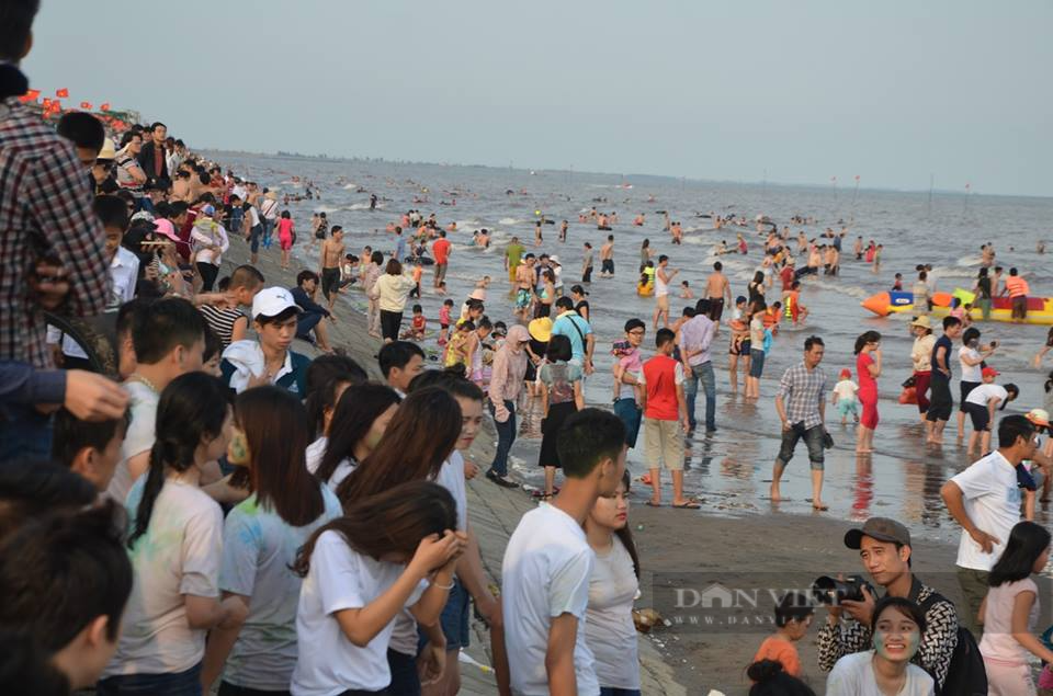 Công an Nam Định &quot;quyết&quot; bài trừ tệ nạn mại dâm ở Quất Lâm - Ảnh 2.