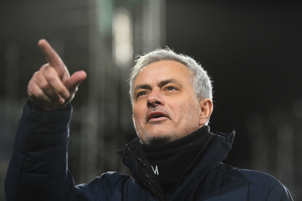 Mourinho rục rịch cho mùa chuyển nhượng.