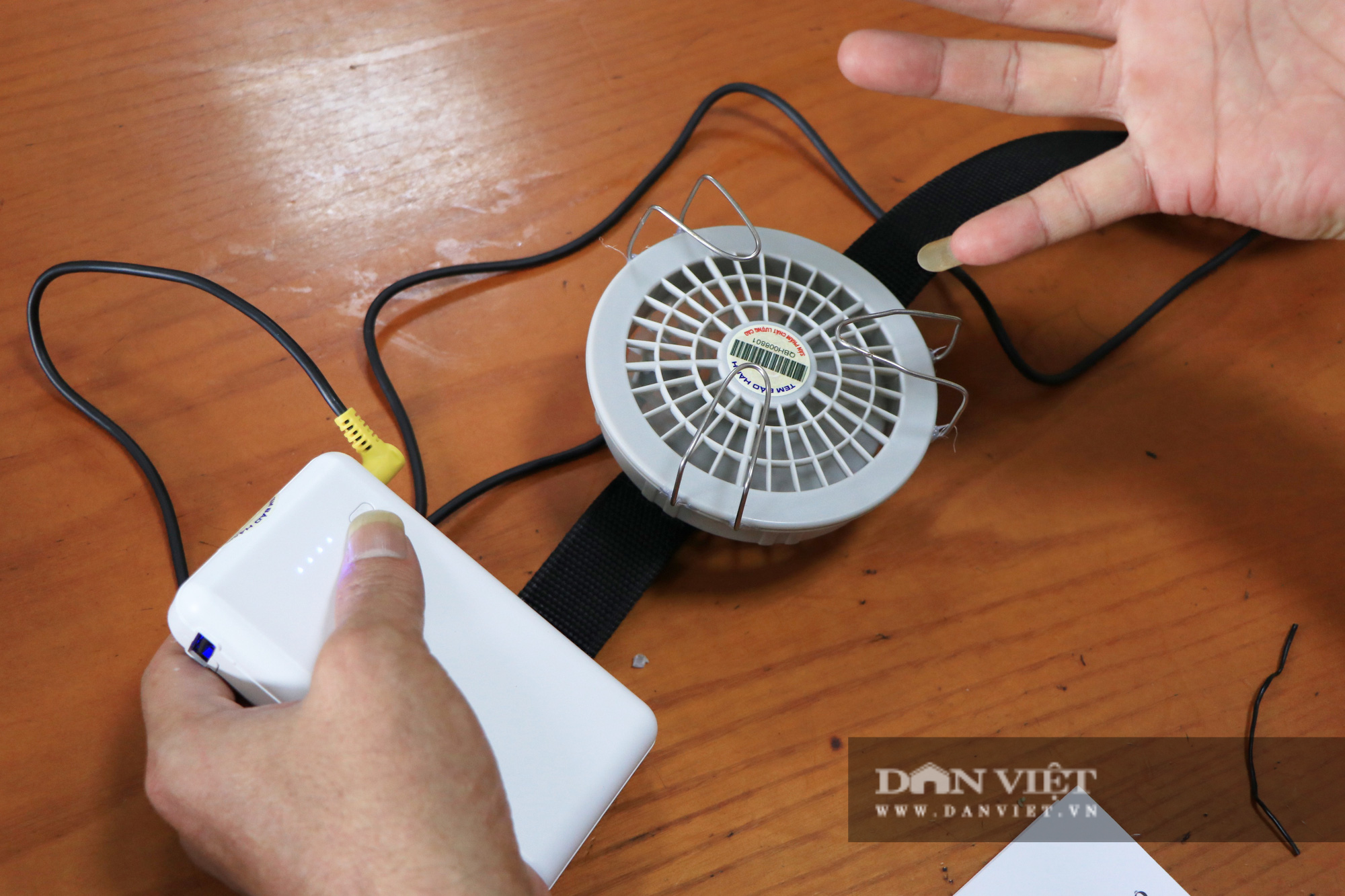 Chế tạo quạt điều hoà giúp chiến binh chống Covid-19 không bị sốc nhiệt giữa nắng nóng - Ảnh 3.