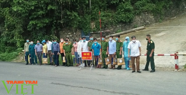 Điện Biên: Gỡ phong tỏa, cách ly bản Ho Luông 2 với hơn 400 dân của thị xã Mường Lay - Ảnh 1.