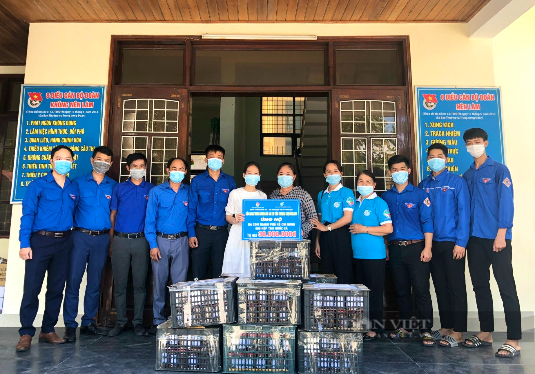 Người dân Quảng Bình làm ruốc thịt, gom nông sản, hải sản gửi TP. Hồ Chí Minh chống dịch Covid-19 - Ảnh 4.