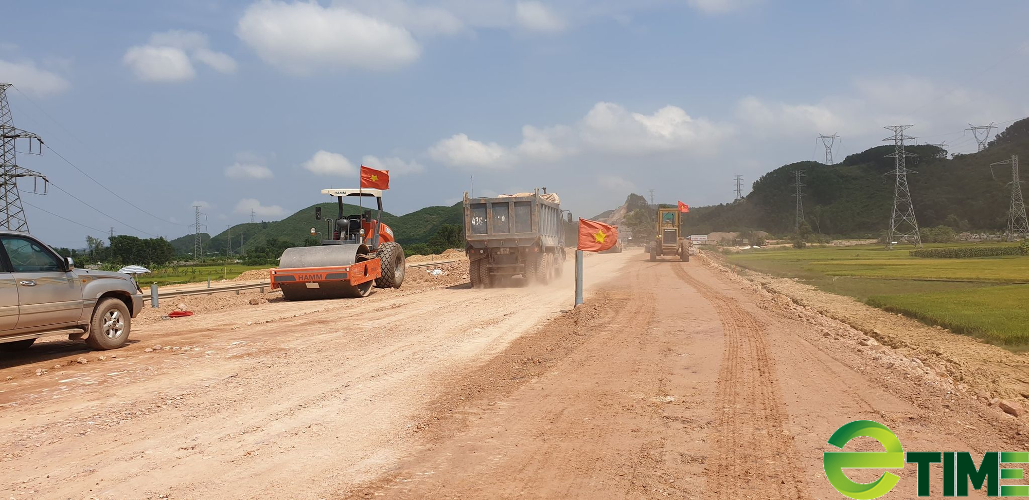 Cao tốc Bắc - Nam gặp khó, khẩn trương rà soát mỏ vật liệu - Ảnh 1. Cao tốc Bắc - Nam gặp khó, khẩn trương rà soát mỏ vật liệu - Ảnh 1.