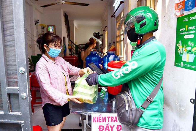 Đà Nẵng chi 100 tỷ hỗ trợ từ 500 ngàn đến 3,7 triệu đồng/người gặp khó khăn vì dịch Covid-19 - Ảnh 1.