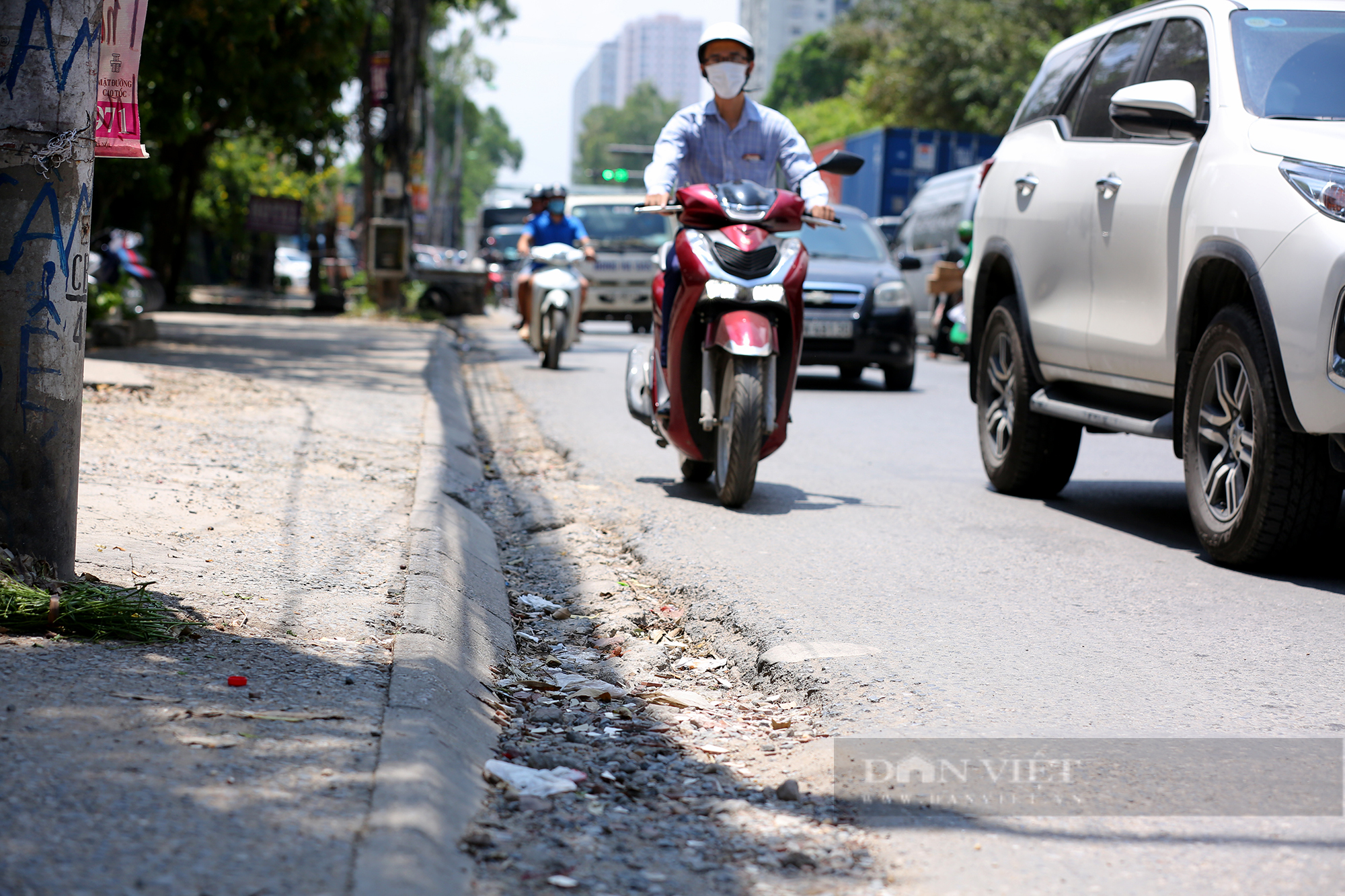 Hà Nội: Toàn cảnh tuyến đường trị giá 2.800 tỷ đồng trước ngày được nâng cấp - Ảnh 3.