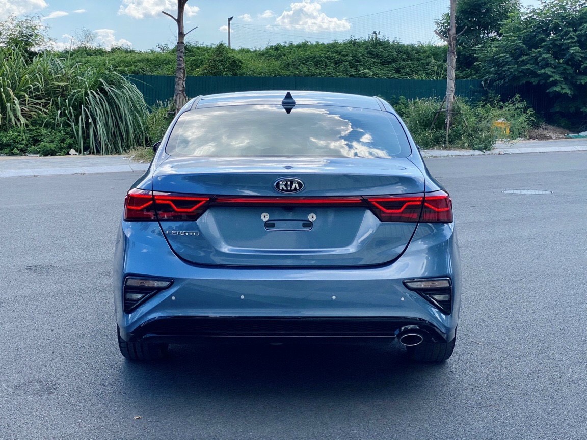 Kia Cerato chạy 2 năm bán lại giá khó tin - Ảnh 3.