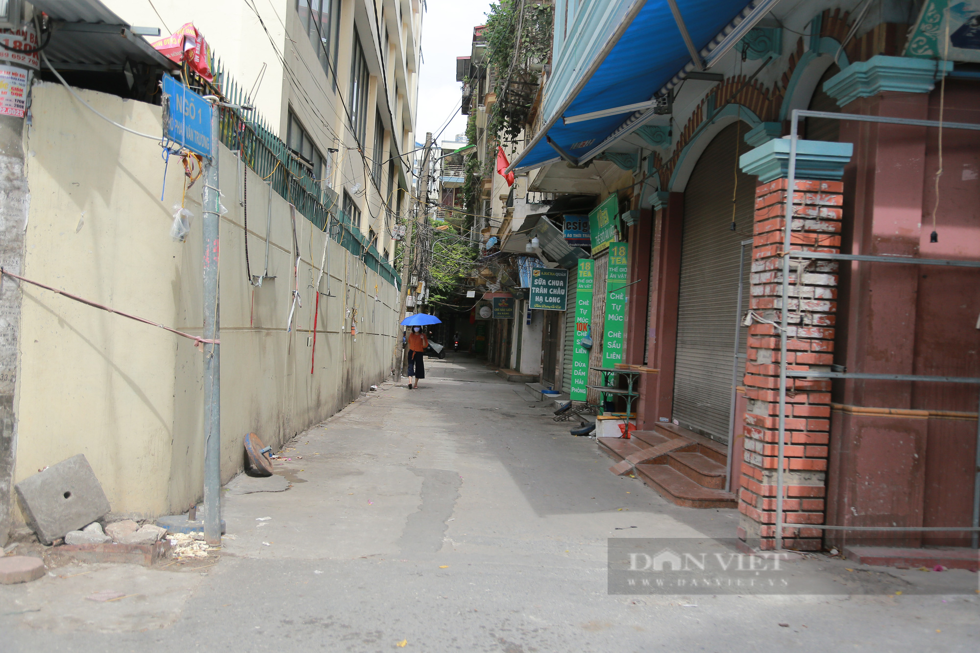 Cận cảnh 'vườn không nhà trống' ở khu chợ sinh viên nổi tiếng nhất Thủ đô - Ảnh 2.
