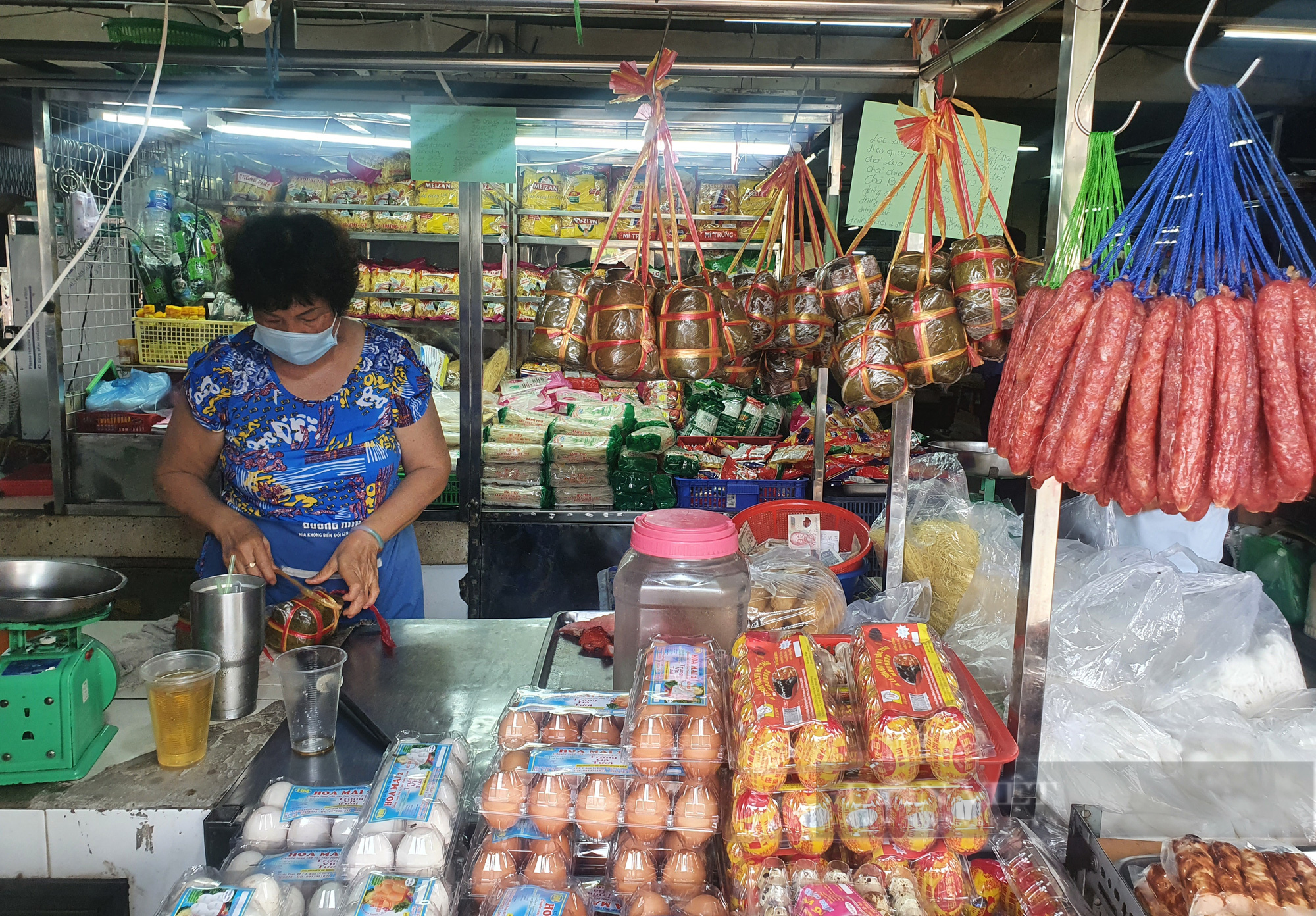 TP.Thủ Đức và 11 quận huyện tại TP.HCM không còn chợ nào - Ảnh 1.