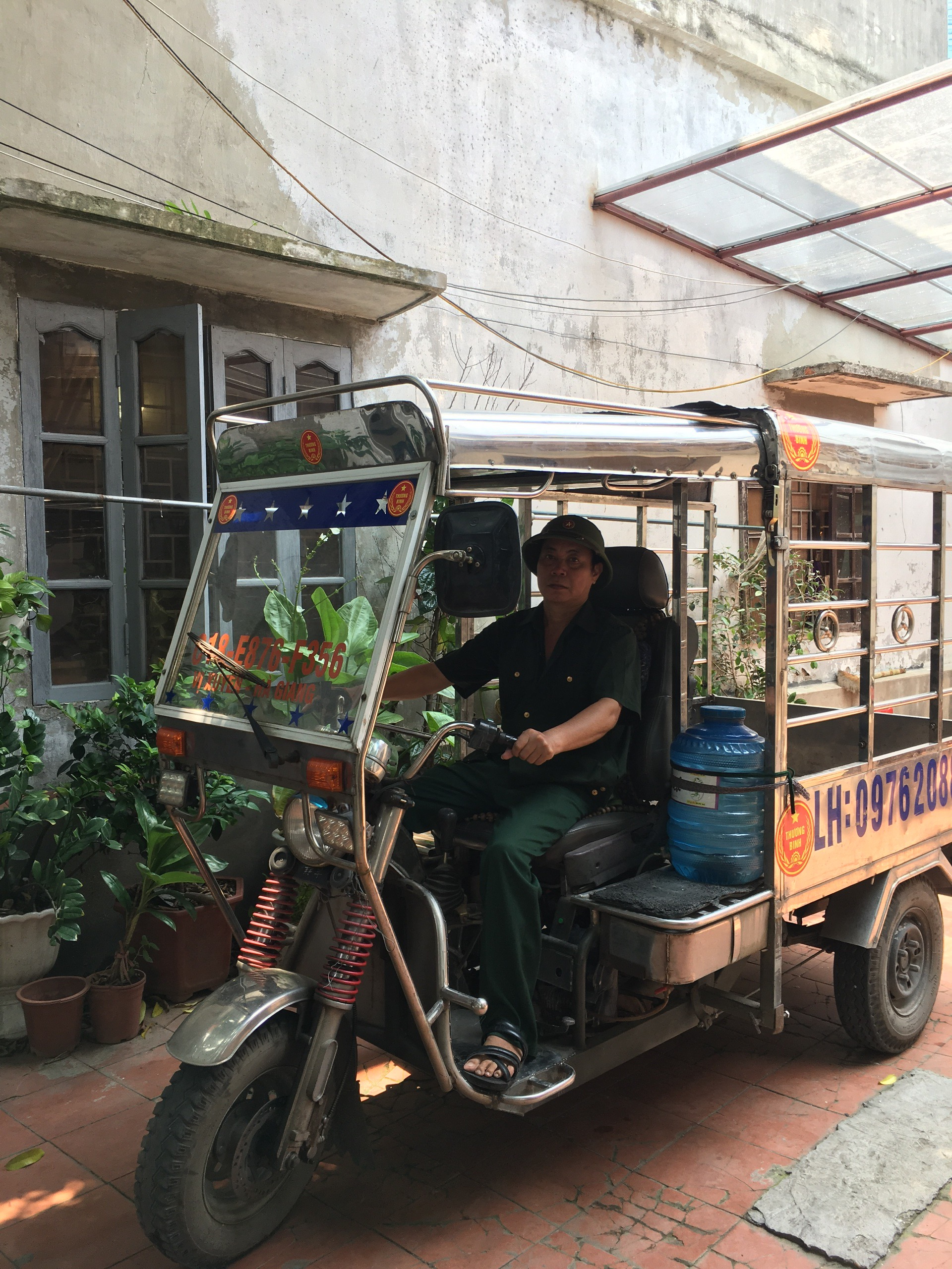 Bánh xe cuộc đời vẫn quay… (kỳ 2): Sống xứng đáng với hy sinh của đồng đội - Ảnh 1.