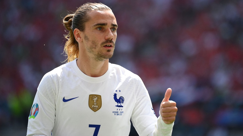 Griezmann không hài lòng với Barcelona.