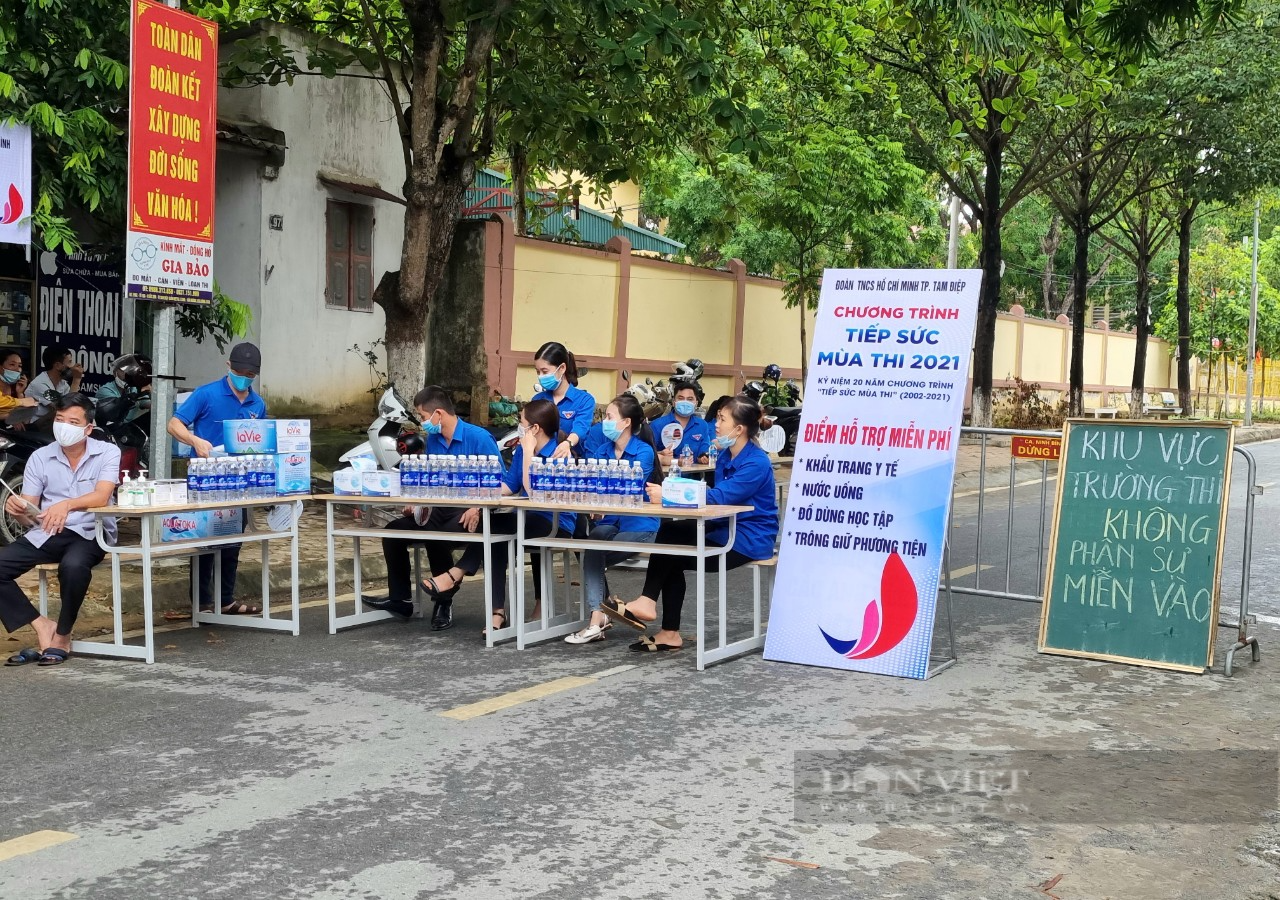Ninh Bình: Đề thi môn Ngữ văn được thí sinh đánh giá khá vừa sức - Ảnh 2.