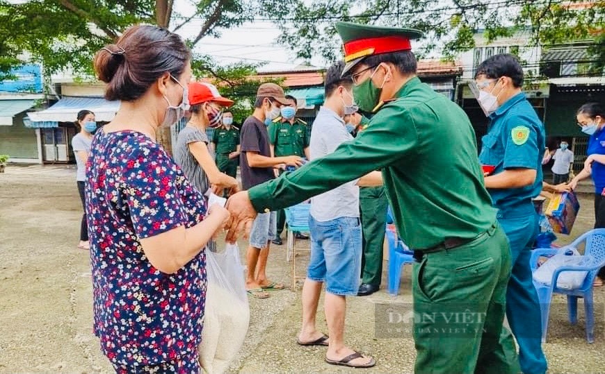 Bà Rịa – Vũng Tàu: Ấm lòng, những gian hàng 0 đồng, chia sẻ yêu thương giữa mùa dịch - Ảnh 3.