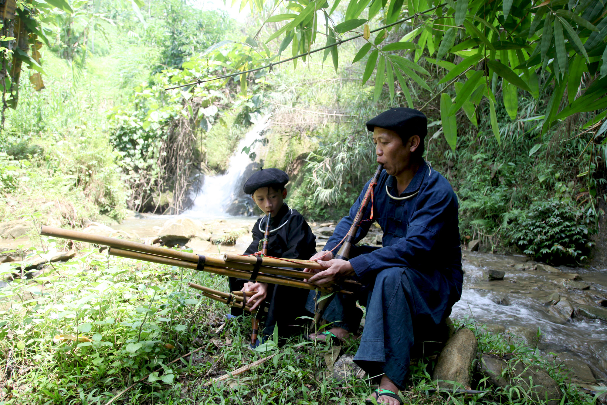 Giữ mãi tiếng khèn Mông ở vùng cao Pác Nặm (kỳ 1): Nỗi niềm “cao nhân” - Ảnh 4.