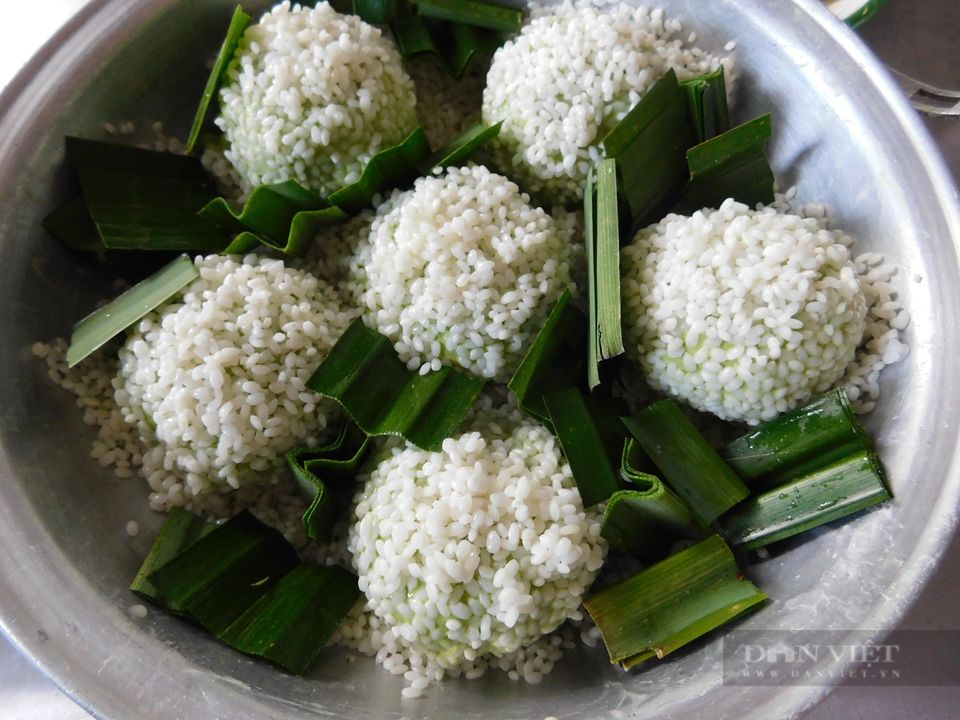 Trổ tài làm Xôi khúc không cần lá rau khúc - Ảnh 8.