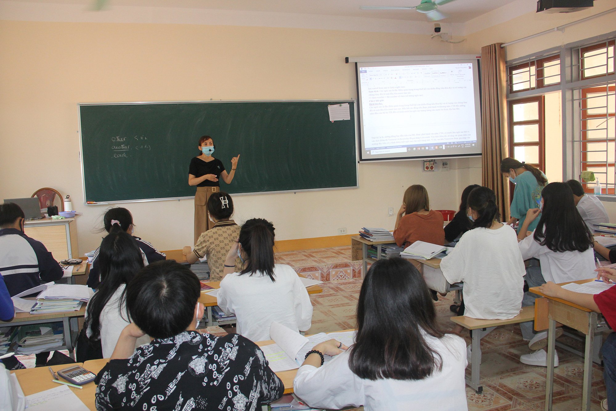 Sơn La: Nhiều đột phá trong giáo dục nhờ thực hiện tốt quy chế dân chủ - Ảnh 3. Sơn La: Nhiều đột phá trong giáo dục nhờ thực hiện tốt quy chế dân chủ - Ảnh 3.