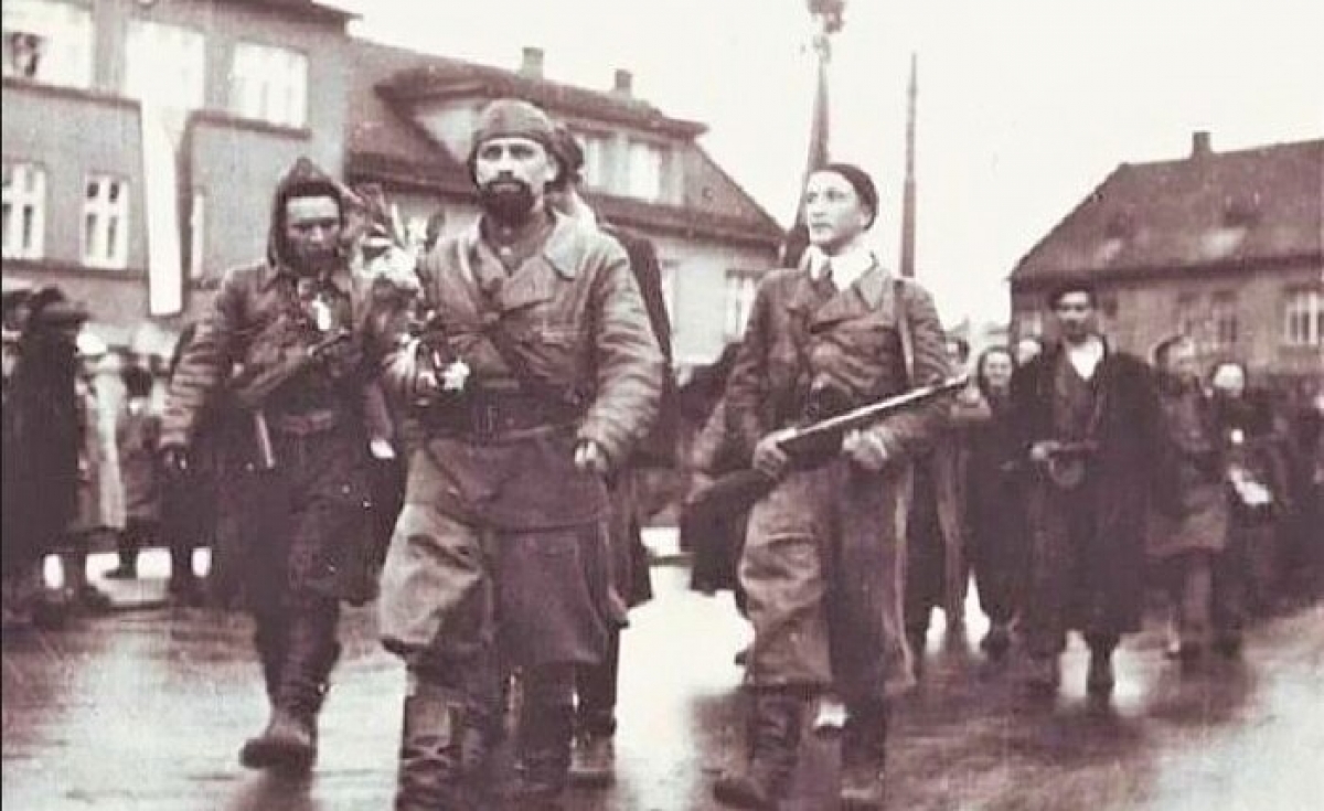 Người hùng Liên Xô nào khiến Hitler &quot;nổi điên&quot; muốn xử tử? - Ảnh 3.