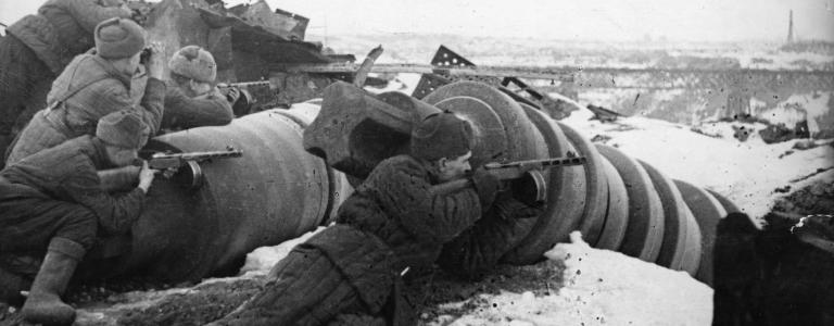 Người hùng Liên Xô nào khiến Hitler &quot;nổi điên&quot; muốn xử tử? - Ảnh 8.