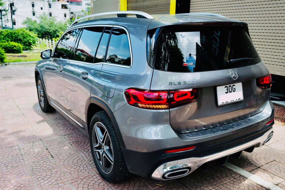 Mercedes-Benz GLB 200 AMG lướt lên sàn xe cũ, người dùng lỗ hơn 300 triệu đồng - Ảnh 3.